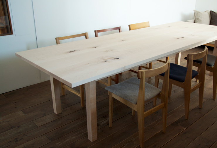 uu-architect office - meeting table