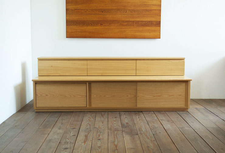 H house - bench chest