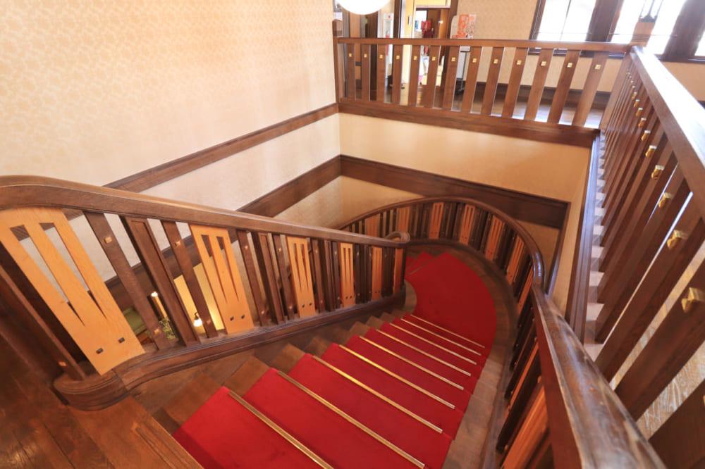 木製の螺旋階段