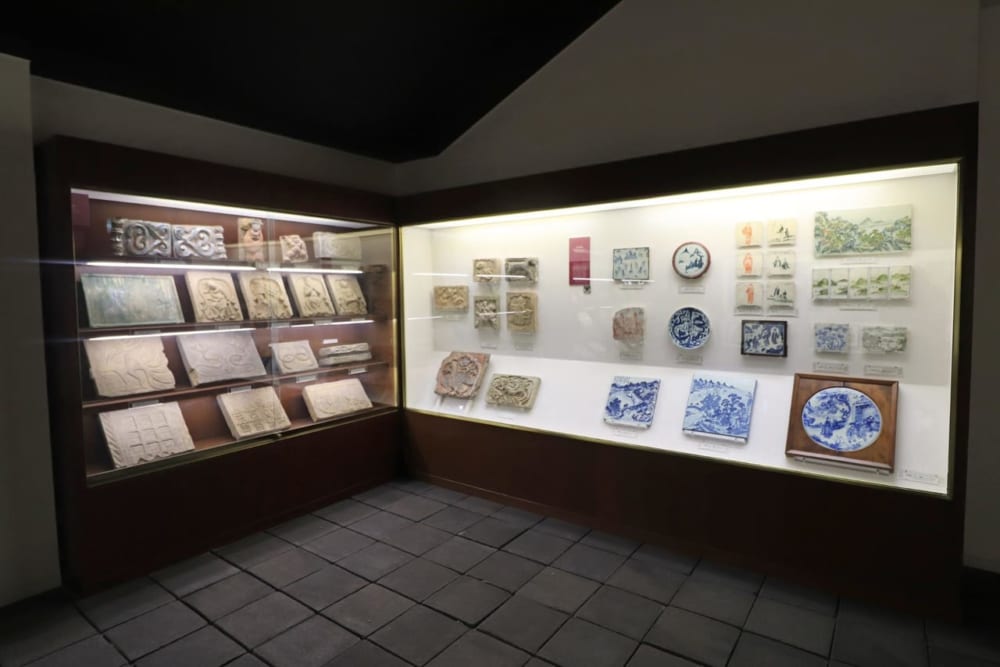 2nd floor permanent exhibition room &quot;Tiles that transcend time and space&quot;