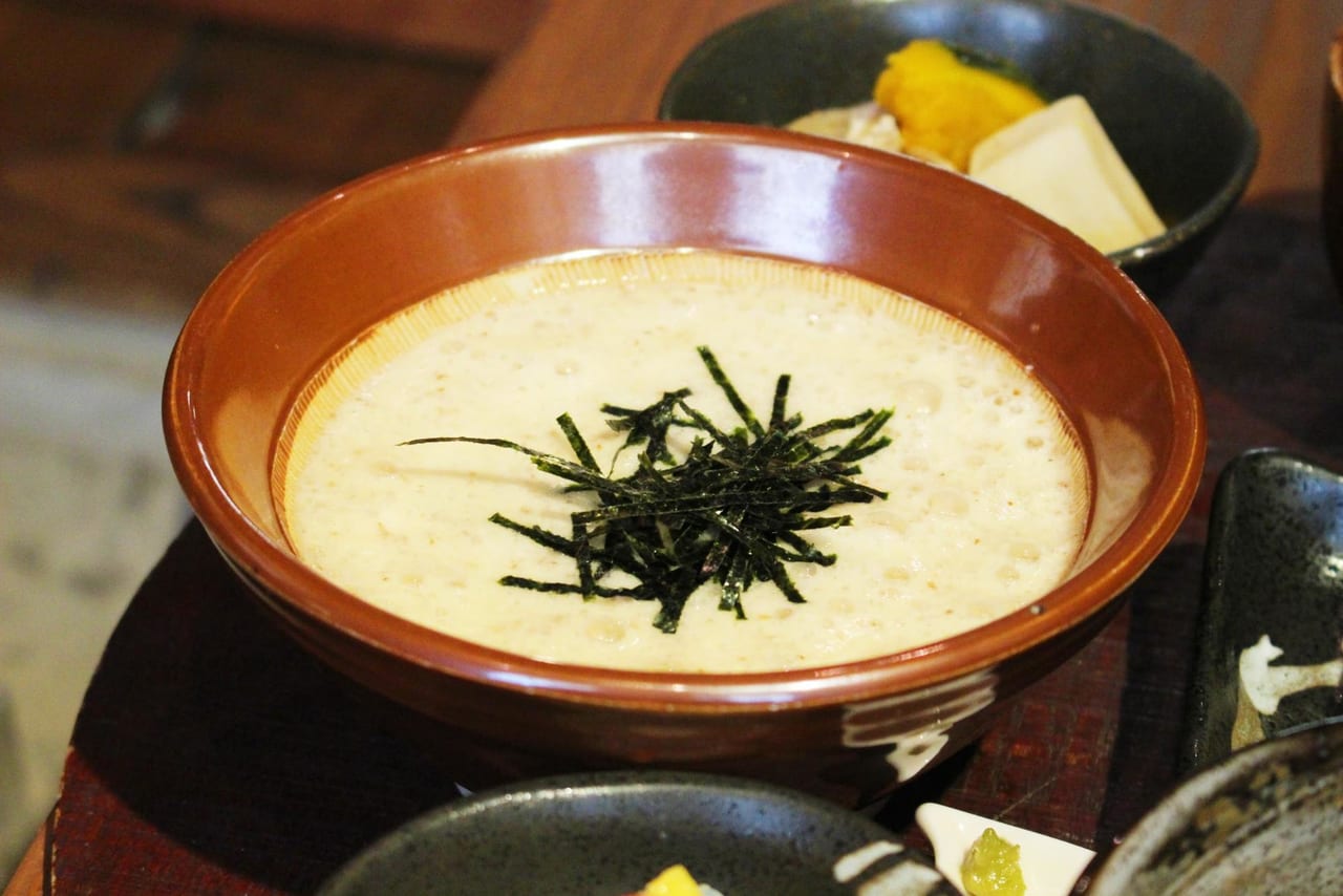 じねんじょとろろめし定食