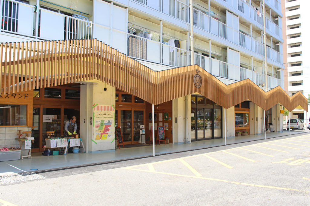 「しげんカフェ」を中心に、地域の”あったらいいな”を集めた複合施設。パンとみんなとしげんカフェ「ソーネŌZONE（おおぞね）」