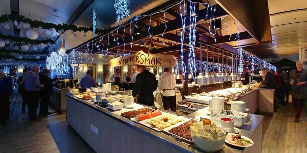 【スウェーデンの暮らし】豪華客船でバルト海クルーズの旅。海上でいただく料理「Julboad」