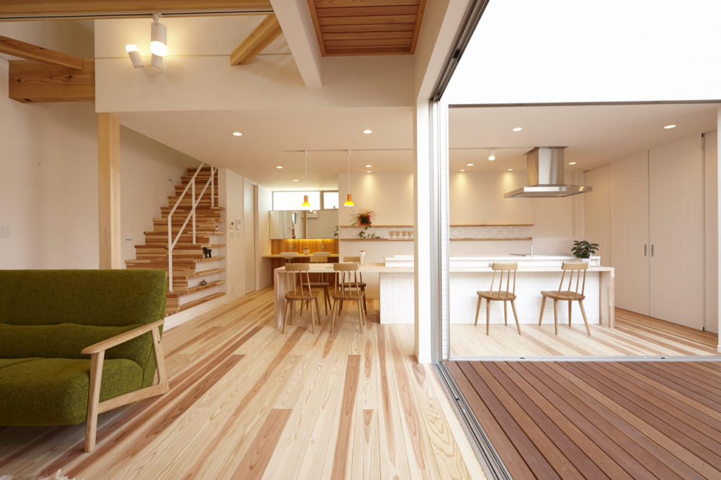 明治創業、120年の歴史。木を植え、森を育てることからはじまる國六の家づくり