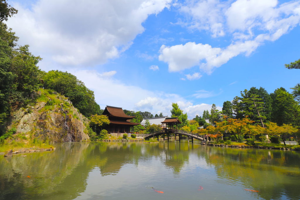 【寺社仏閣特集】見事な庭園と国宝に出会える。紅葉シーズンにおすすめな「永保寺」