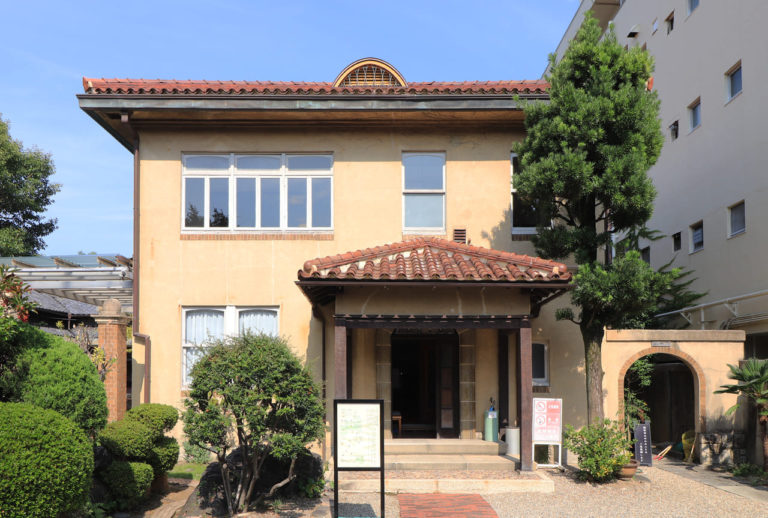 【文化のみちを歩こう】優雅なティータイムも楽しめる。大正ロマンを感じる邸宅「橦木館（しゅもくかん）」