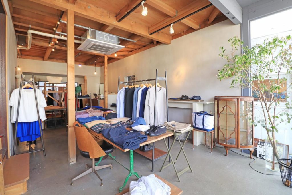 街に寄り添ったセレクトショップ「NEEDLE&THREAD（ニードルアンドスレッド）」