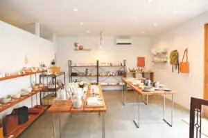 手から手へ。作り手と使い手をつなぐ。日本の手仕事から生まれる、生活道具の店「tsunagu(ツナグ)」