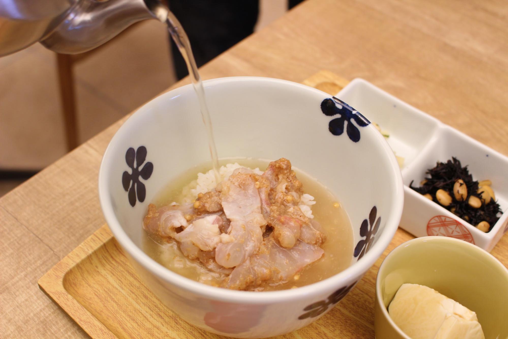 だし茶漬け＋肉うどん えん