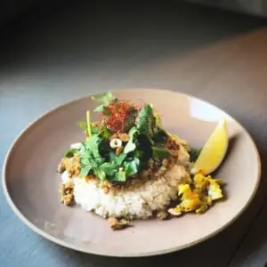 スタイリッシュな空間で、こだわりのカレーを楽しむ。豊橋のカレー専門店「Cardamon(カルダモン)」