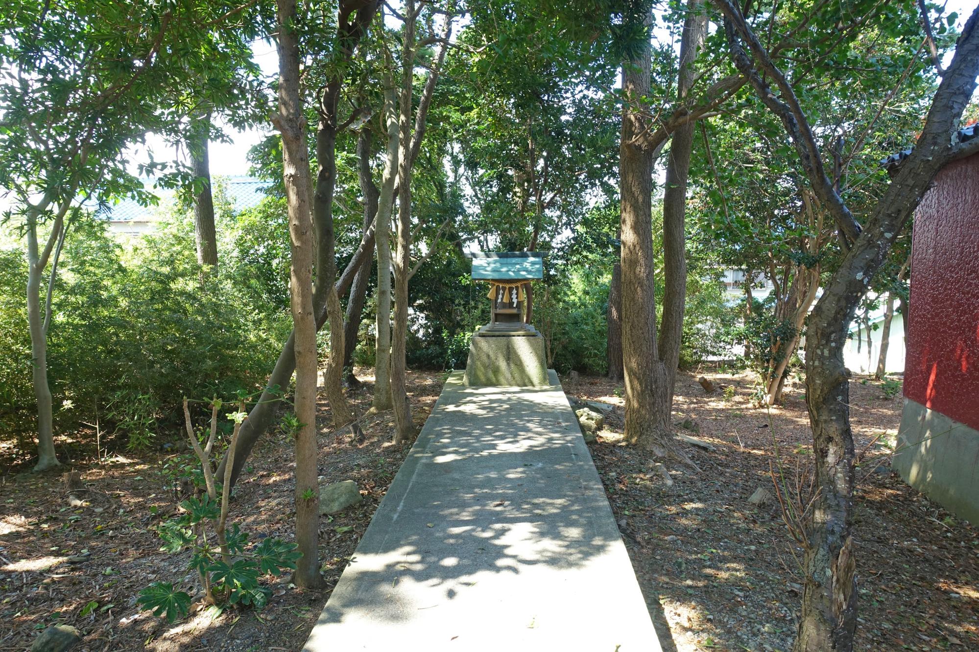 日間賀島神社