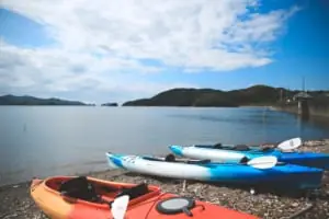 Hãy thử chèo thuyền kayak trên biển, một hoạt động chữa bệnh ở Khu phố Minami Ise! "Những chiếc thuyền kayak ở Sunny Coast"