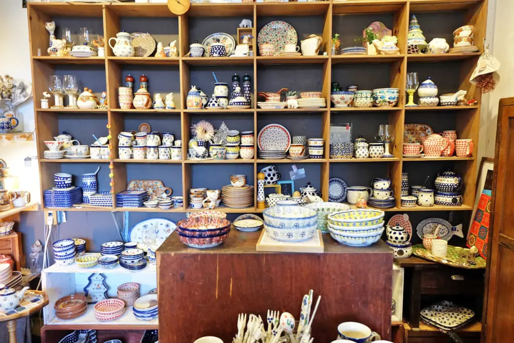 ポップでかわいいポーランド食器に心踊る。「ピグマリオン商會」