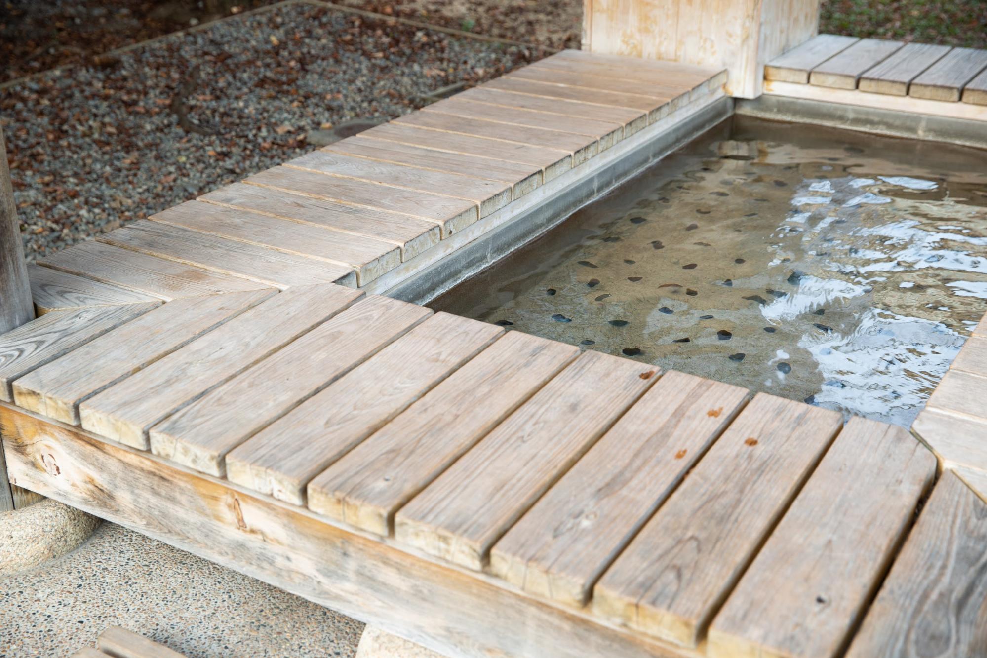 田の神の足湯