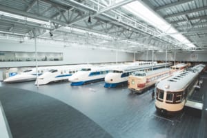Shinkansen lovers will love this place! You can meet the actual cars of the past generations. Museum of Dreams and Memories &quot;SCMAGLEV and Railway Park&quot;