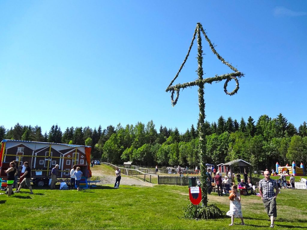 【スウェーデンの暮らし】今年のミッドサマーはキャンセル？スウェーデン流夏至祭の過ごし方