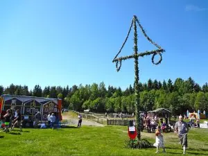 【スウェーデンの暮らし】今年のミッドサマーはキャンセル？スウェーデン流夏至祭の過ごし方