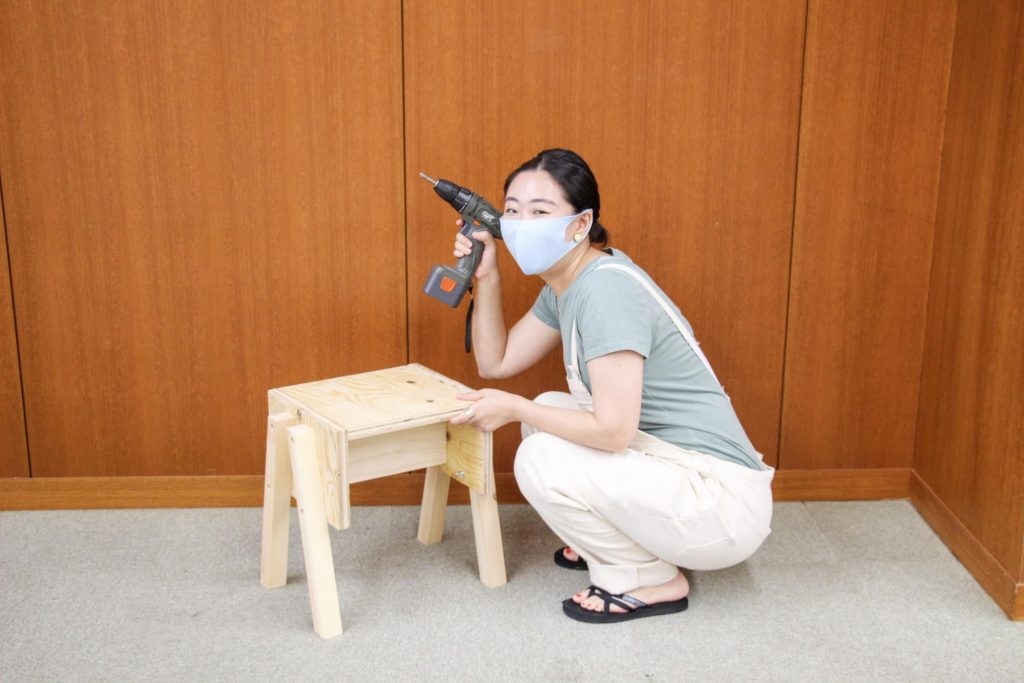 DIYの導入編としておすすめ！組み立て式家具「LOHA」を実際につくってみました。