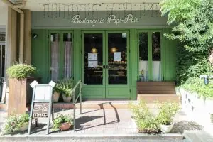 フランス仕込みの本格バゲットに出会える。天然酵母を使ったパンと焼き菓子の専門店「ブランジェリーぱぴ・ぱん」