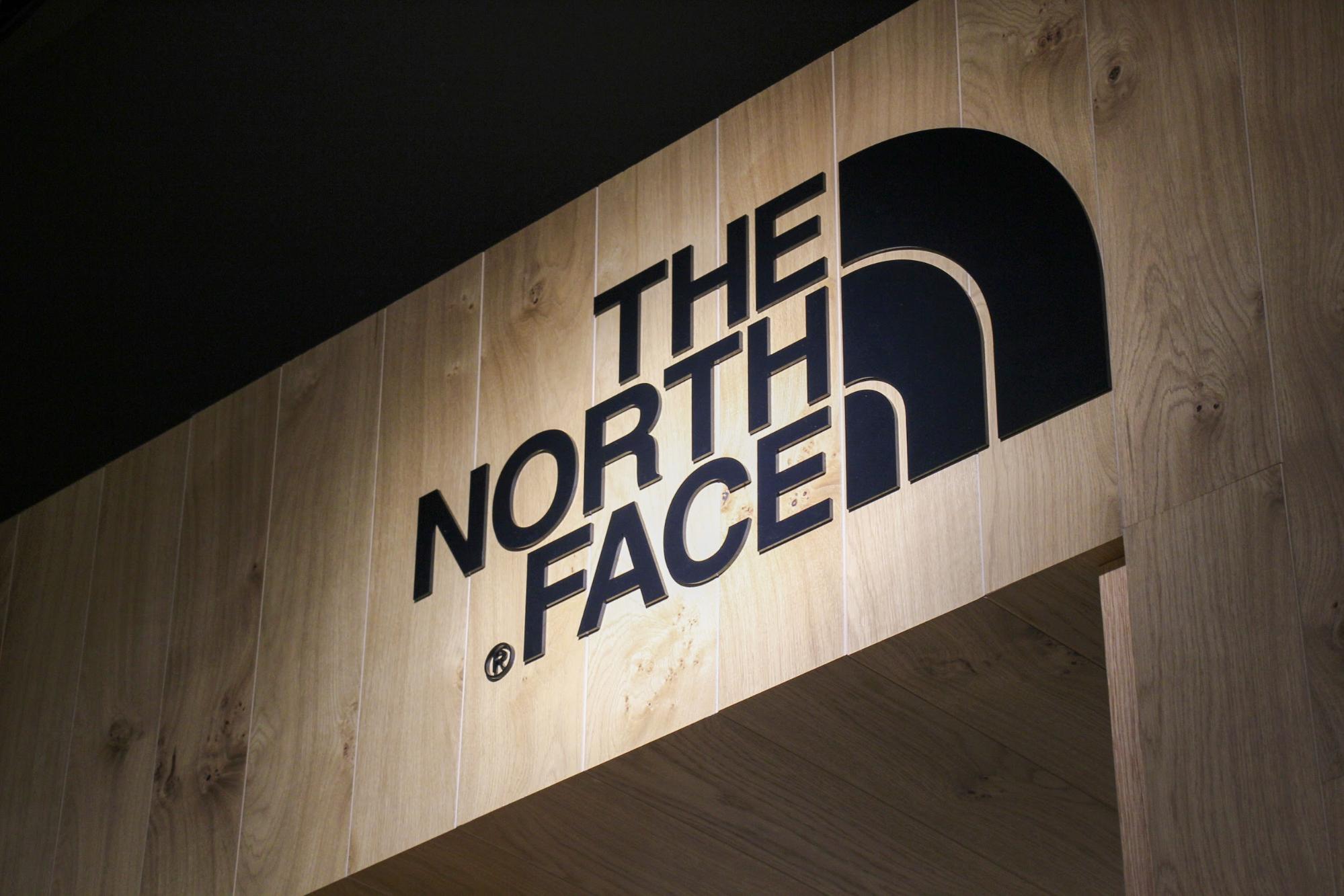 THE NORTH FACEコーナー