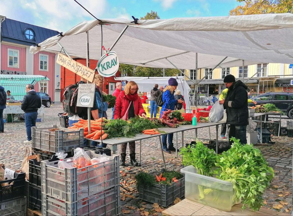 【スウェーデンの暮らし】EKOLOGISK（オーガニック）な 秋の野菜マーケット