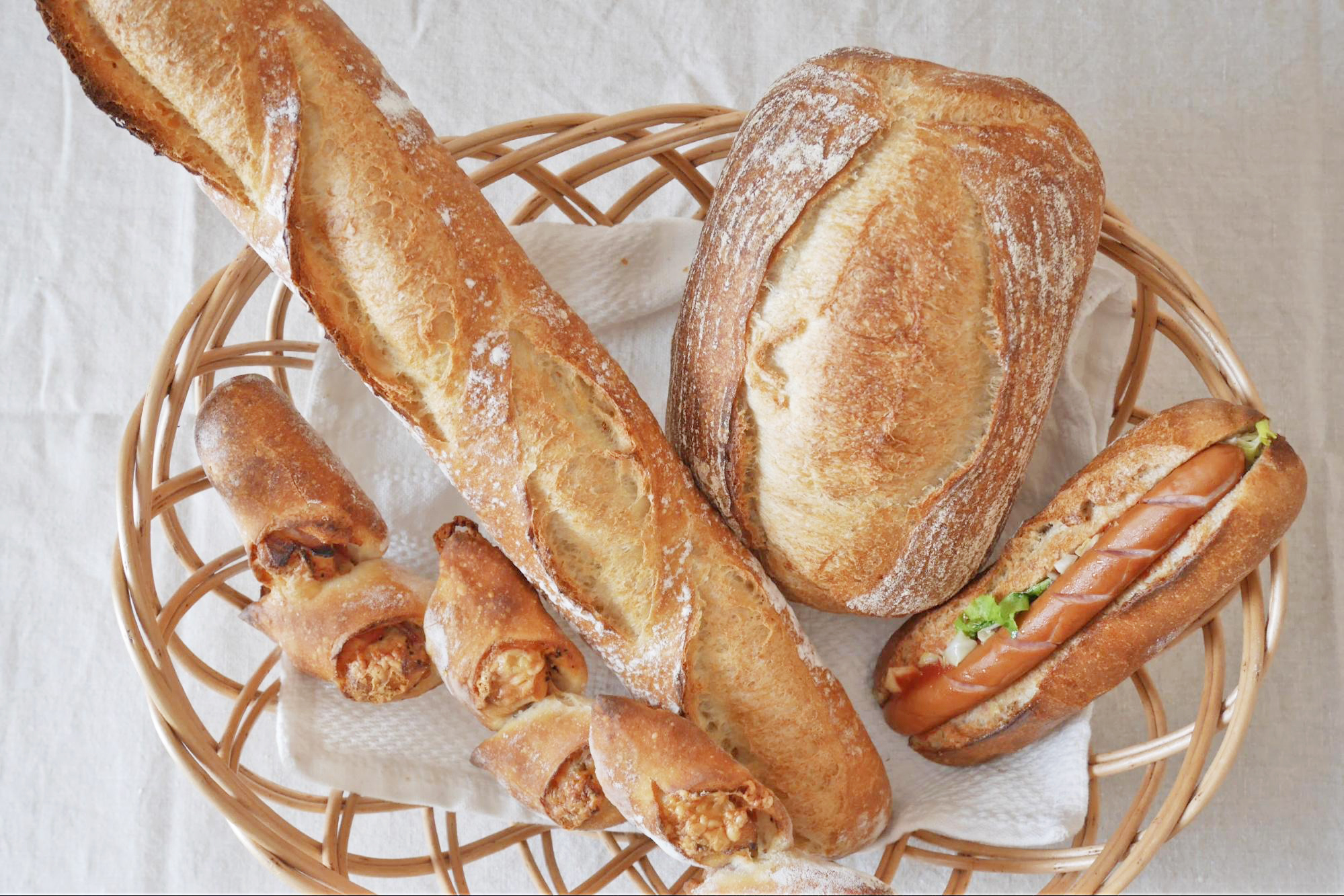 絶対に好きなパンが見つかる 毎日160種類ものパンが並ぶ 春日井のパン屋さん ブランジェリー櫻蔵 さくら
