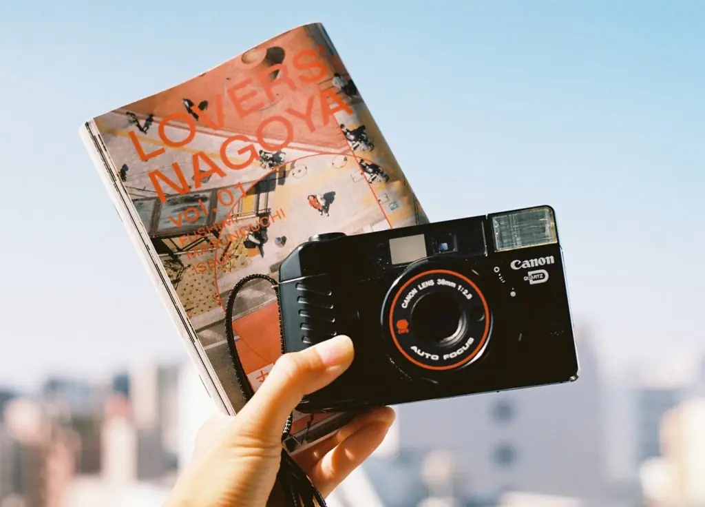【フィルムカメラを片手に】「LOVERS NAGOYA vol.01」を片手に(Autoboy2 編)