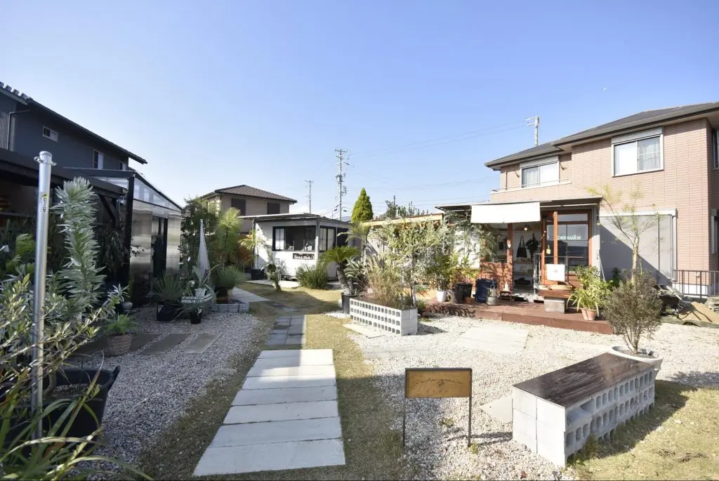 訪れるたびに新たな発見に心ときめく花屋さん、雑貨屋さん……プラスα 鈴鹿の隠れお洒落スポット「midaginza」