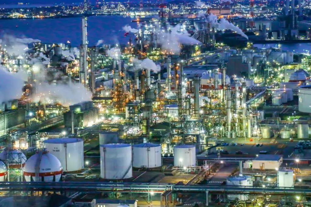 日本夜景遺産にも認定。四日市港ポートビル「うみてらす14」で、四日市港の工場夜景を堪能しよう!