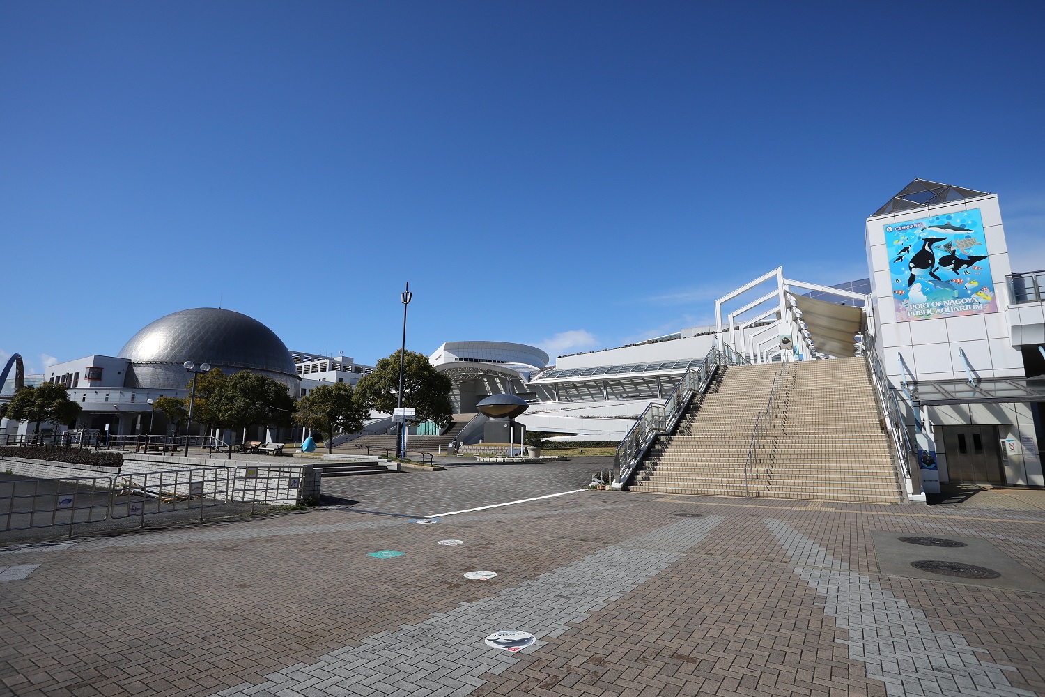 名古屋港水族館