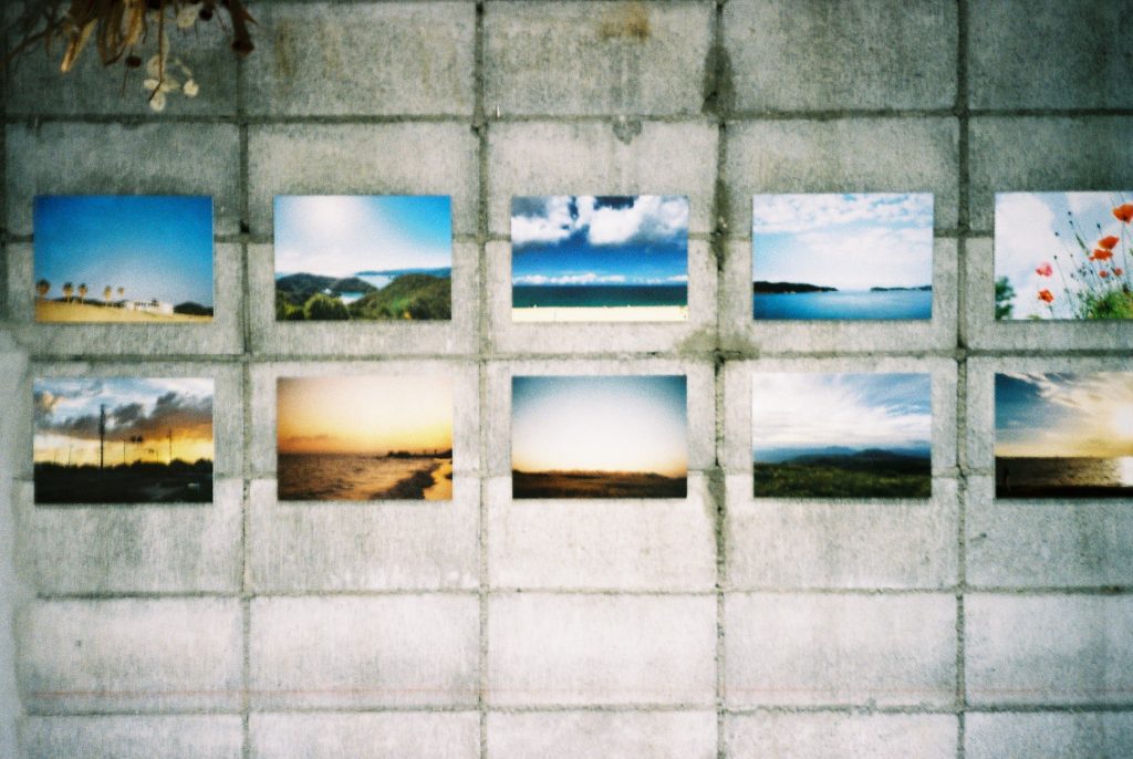 【フィルムカメラを片手に(番外編)】写真展をやらせてもらいました!