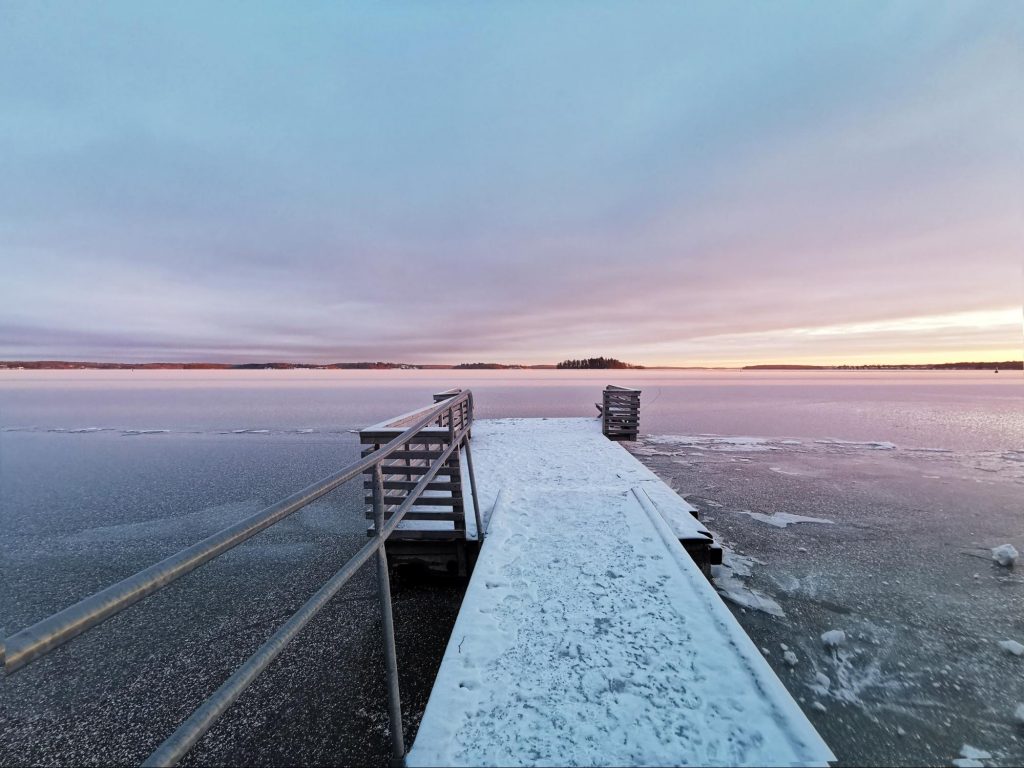 【スウェーデンの暮らし】体感温度マイナス14度。氷と雪の世界のメーラレン湖