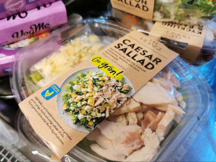 【スウェーデンの暮らし】ベジタリアンミールが主流?スウェーデンのスーパーのデリコーナー