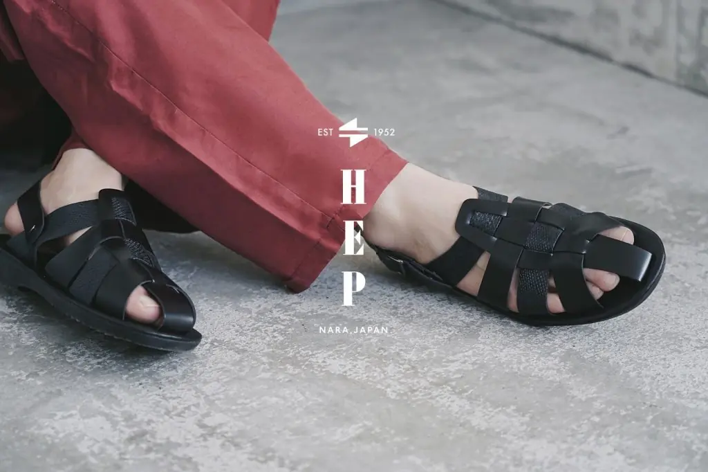 履物の産地、奈良県発。創業1952年の川東履物商店・4代目が手掛ける、現代風に進化した”つっかけ”サンダルブランド「HEP（ヘップ）」