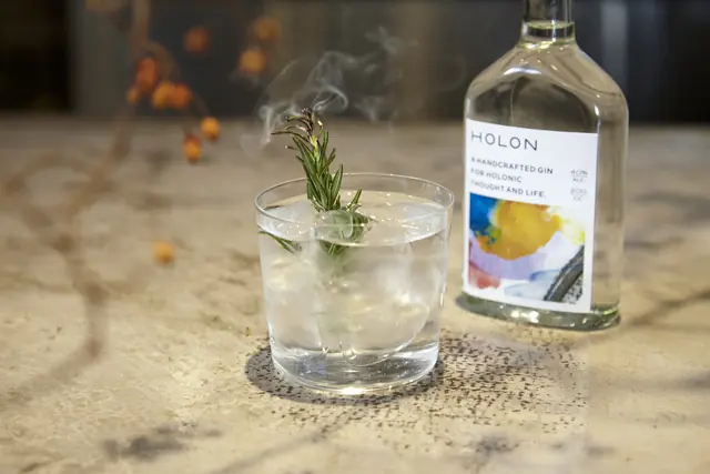 A must for sauna lovers! &quot;HOLON&quot;, a domestic craft gin that accompanies you during your &quot;tonotou&quot; time.