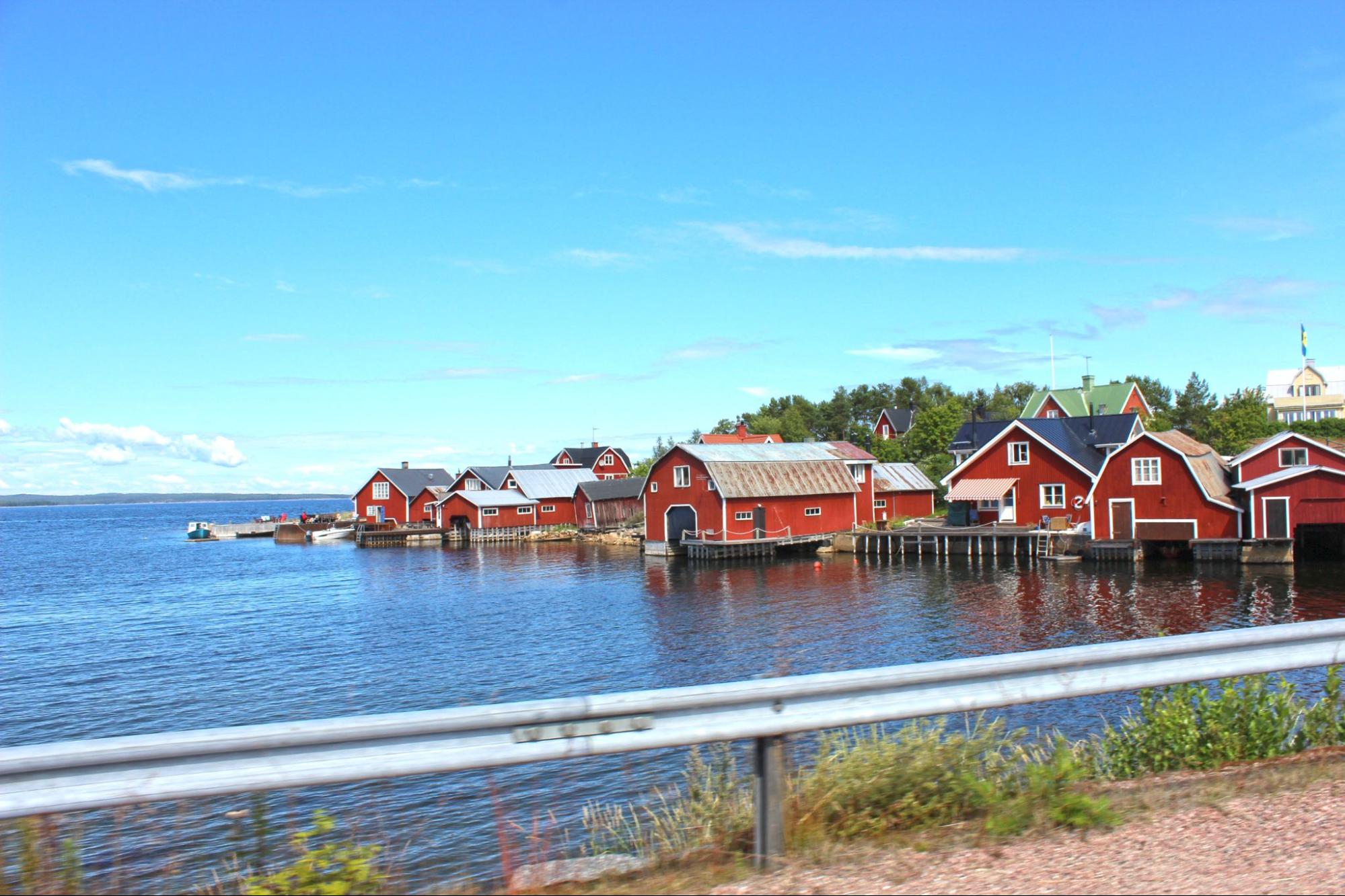 【スウェーデンの暮らし】船が立ち寄る中北部の小さな港 Stocka Gästhamn（ストッカ ゲストハーバー）