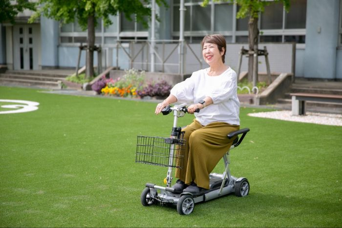 ずっと楽しく元気に！シニアカー「MOBILE X plus」でセカンドライフのフットワークを軽く