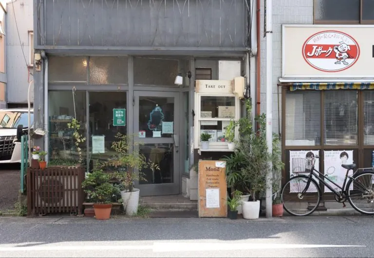 人も環境も幸せに。自家焙煎コーヒーと薬膳茶スタンド「Mond（モーント）」