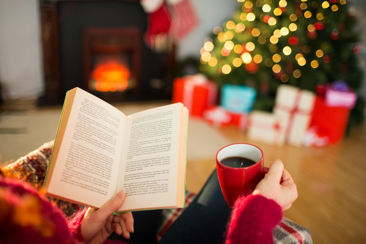 【読書好きスタッフが選ぶ、12月に読みたい1冊】今月のテーマ「クリスマスに贈りたくなる本」