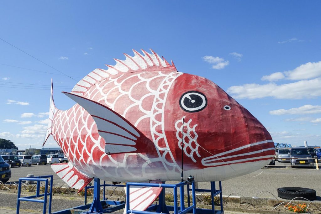 【名古屋から約1時間で行ける離島】おんべ鯛とふぐの島「篠島」をまるっと楽しむ、日帰りおすすめプラン