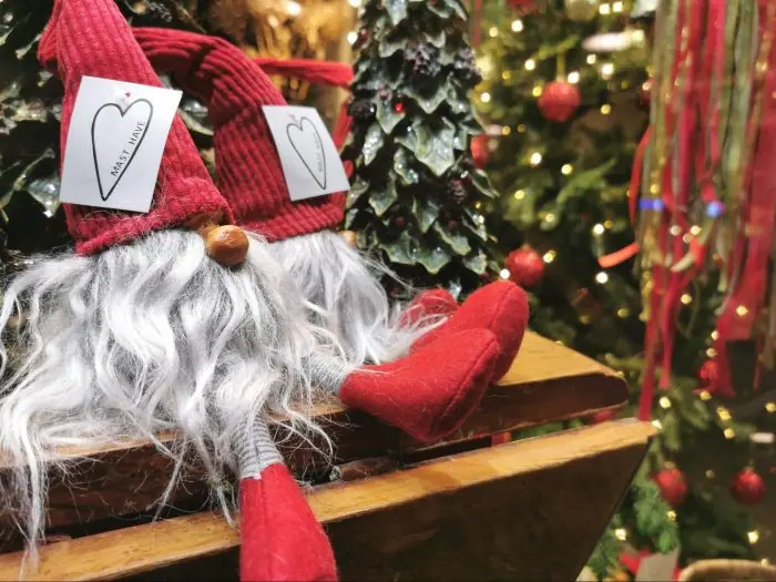 【スウェーデンの暮らし】クリスマススタート!街を煌びやかにライトアップさせるイルミネーション点灯開始