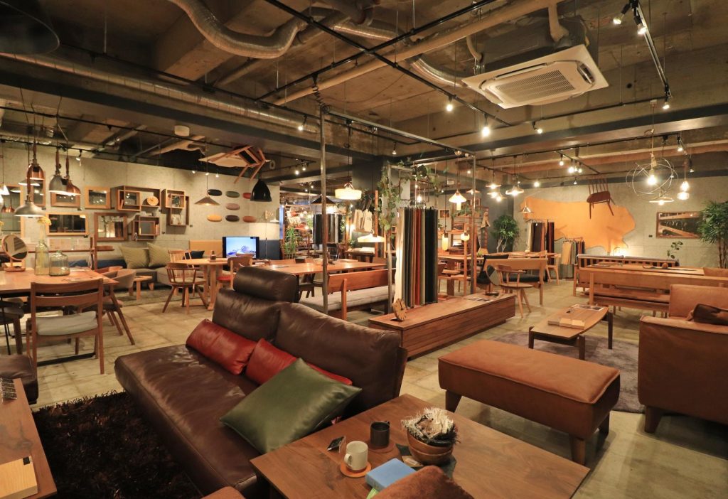 SOLID FURNITURE STORE 名古屋店