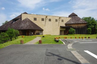 秋野不矩美術館