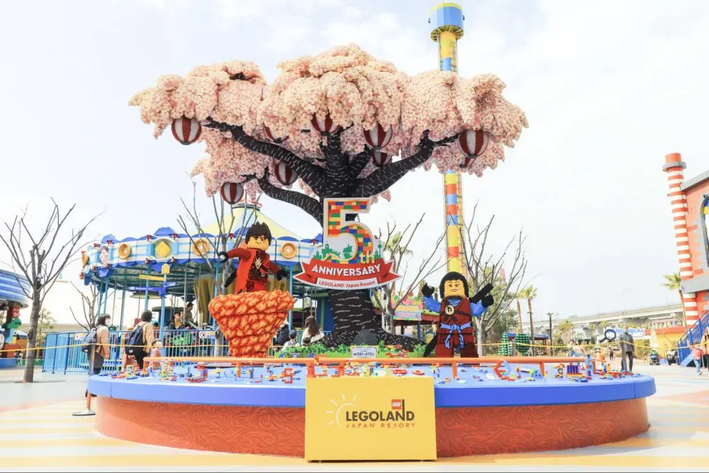 レゴランドに新施設「レインボー・デザイン・スタジオ」がオープン。この春は5周年のレゴランドで楽しもう！