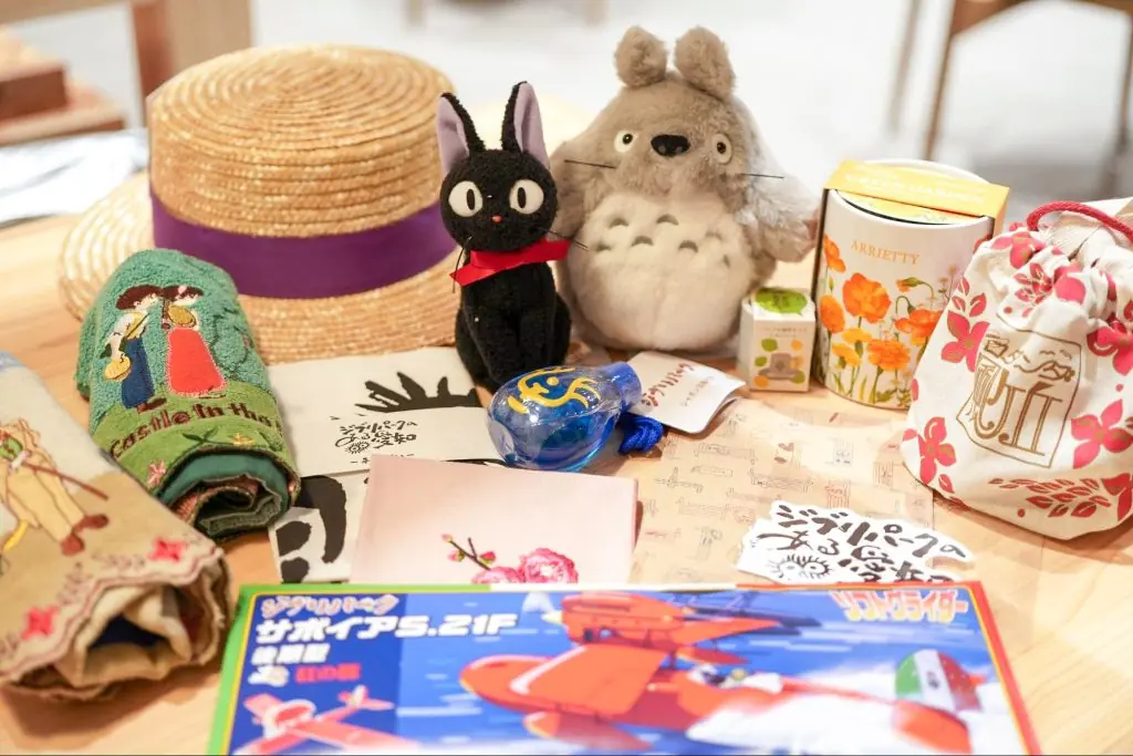 【12選】ジブリパークの無料エリア「ロタンダ 風ヶ丘」で買えるグッズまとめ