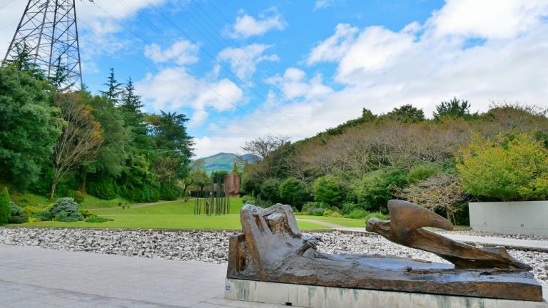 【閉館】美しい自然とアートが一度に満喫できる人気スポット 「クレマチスの丘」へ行ってきました。