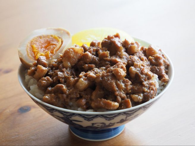 魯肉飯（小・440円）