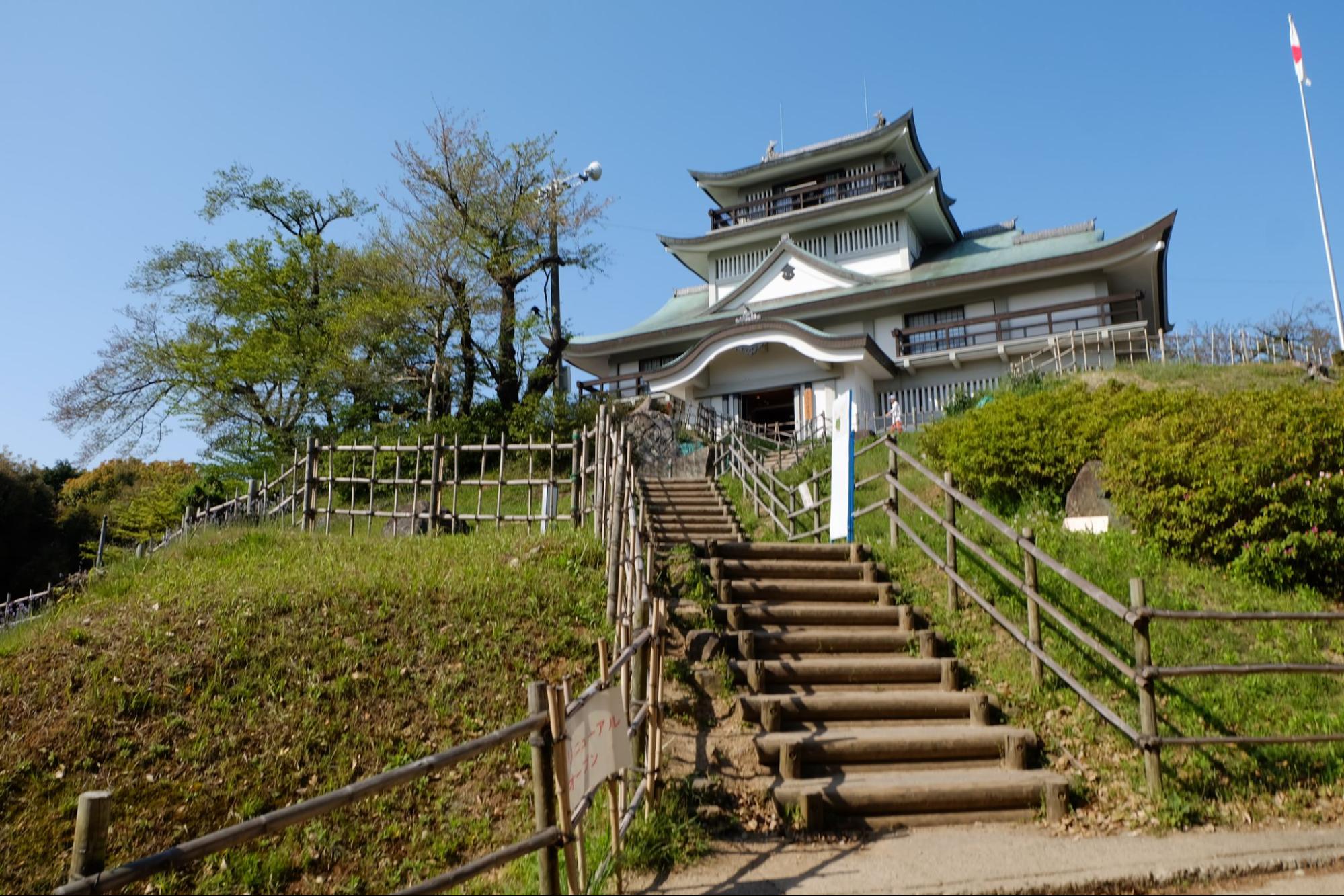 Trung tâm lịch sử &quot;Kokomakiyama&quot; đã được cải tiến. Hãy khám phá và trải nghiệm lịch sử của lâu đài Kokomakiyama!  