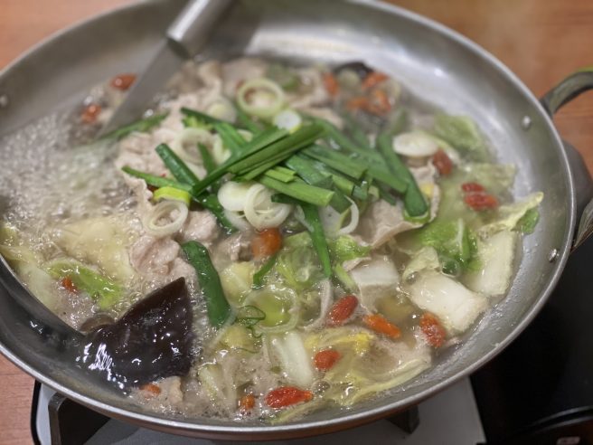 味仙初の鍋料理「薬膳鍋」が食べられる！台湾料理店「 味仙 住吉店」で、絶品グルメを堪能。