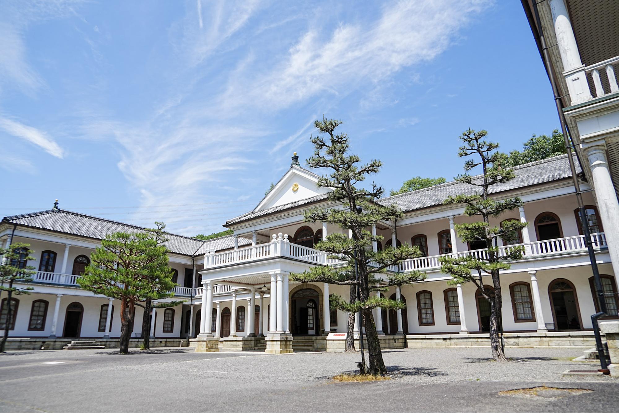 三重県庁舎　外観